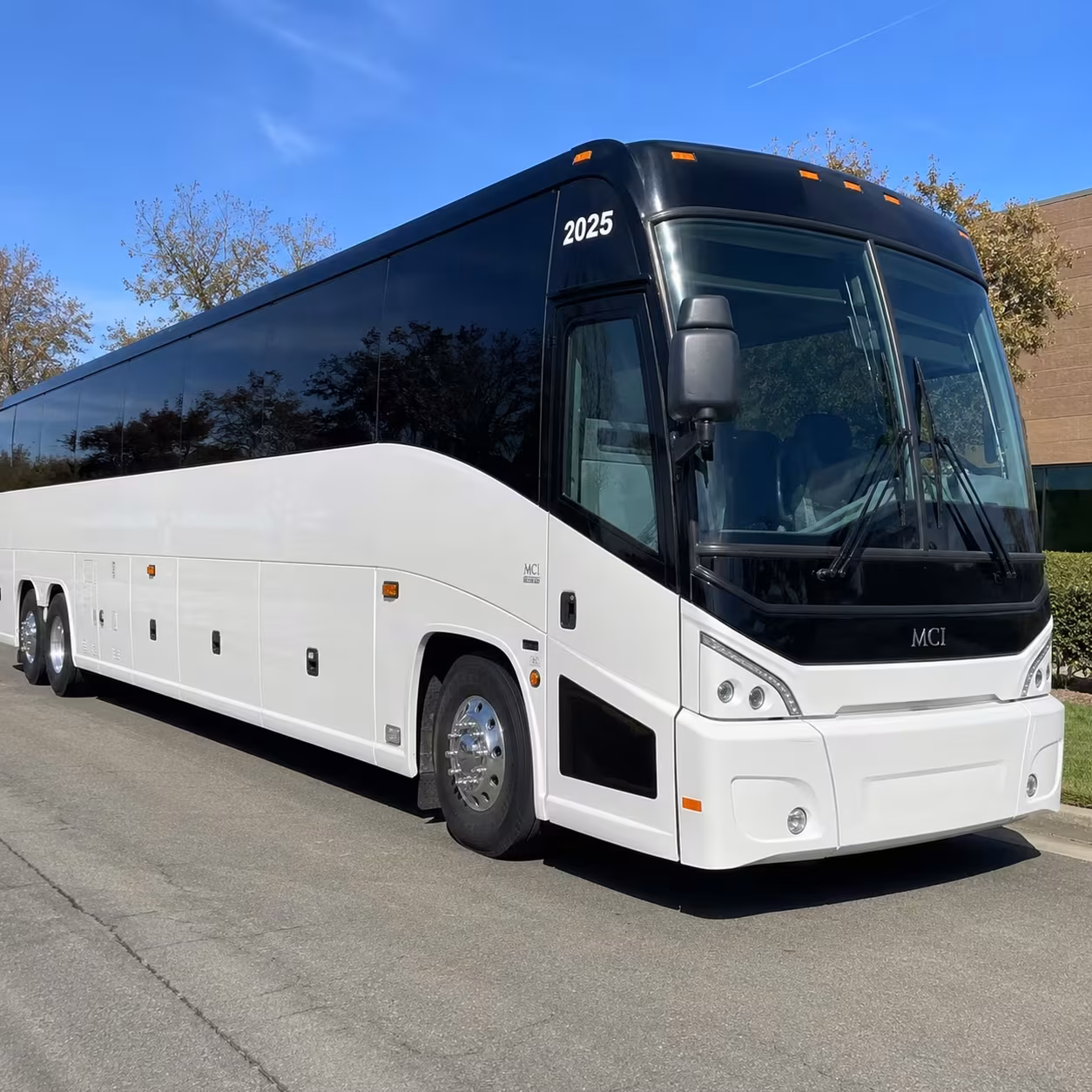 fontana charter bus rentals to toyota arena in ontario