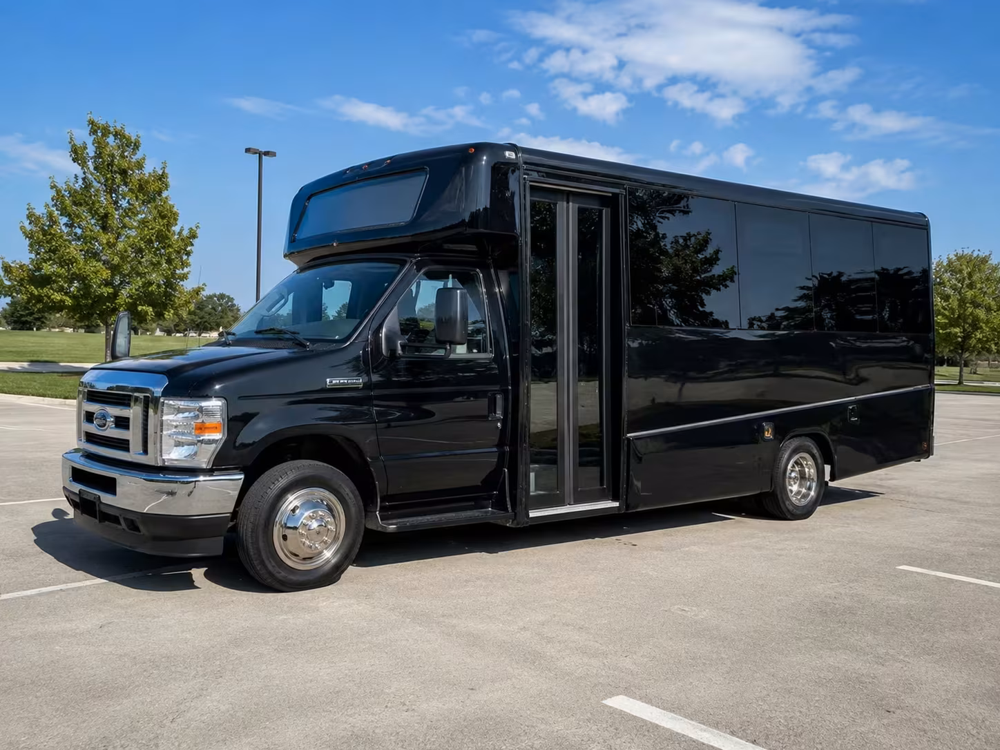 fontana minibus rentals for government conferences and training