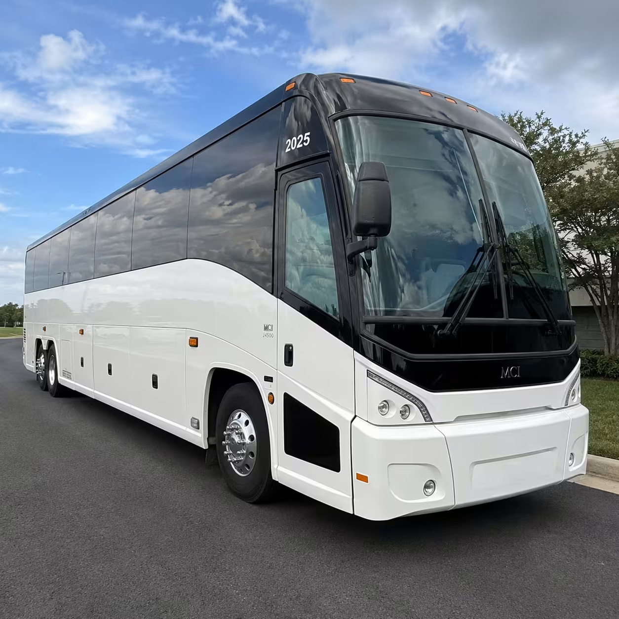 glen helen amphitheater shuttle buses from fontana